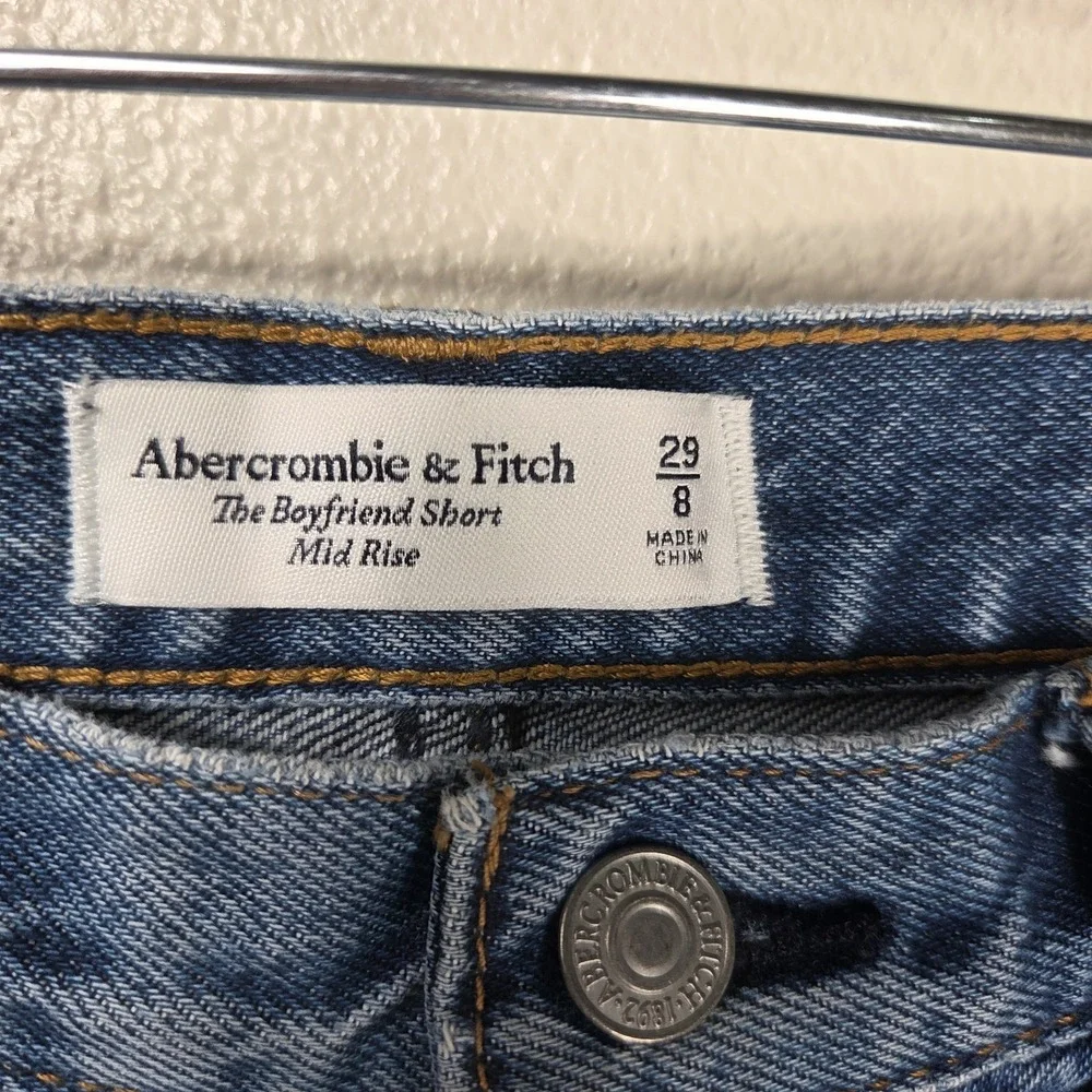 Abercrombie & Fitch Boyfriend Shorts Size 29 Mid Rise Distressed Denim Blue